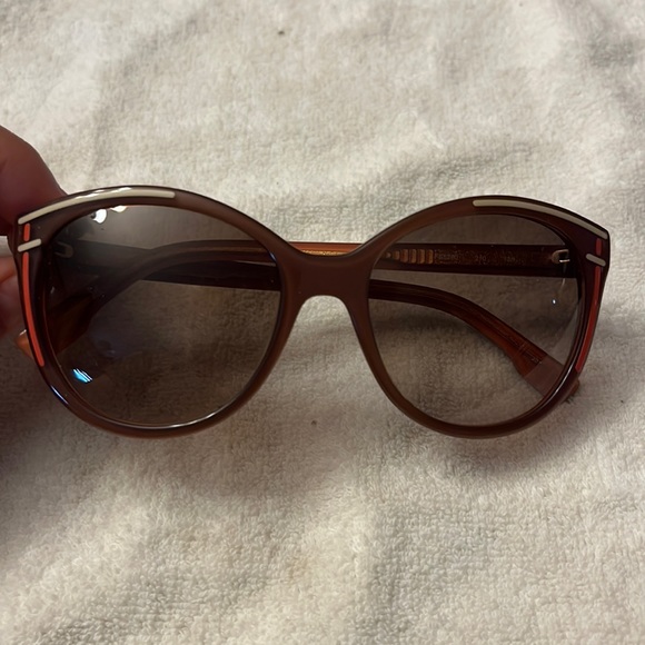 Authentic fendi sunglasses - Picture 1 of 8